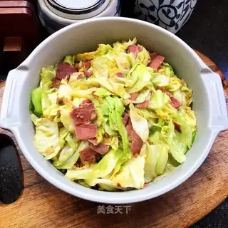 The ham and the hand tore up the vegetables