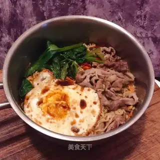 Fried omelet beef rolls for bubble noodles
