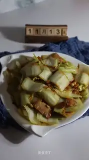 Five flowers and cabbage