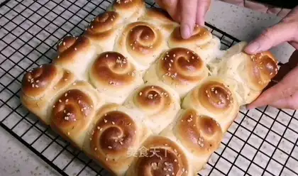 Sesame pickle, honey bread