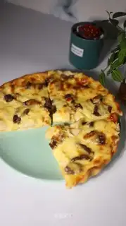 Beef ham pizza