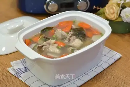 Potato-head seaweed soup