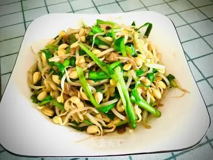 Soybean sprouts