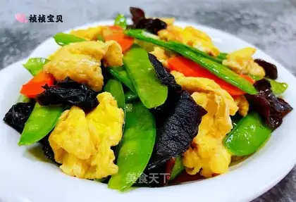 Dutch bean carrots, wooded eggs