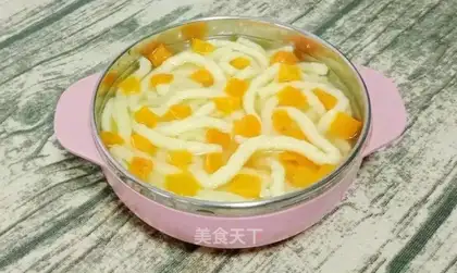 Flaming cucumber noodles