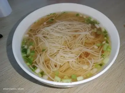 Fresh noodles