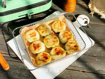 Three mini pies