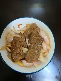 Onion fried steak