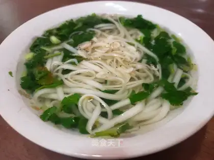 Sausage shrimp noodles