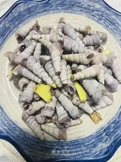 A boiled conch