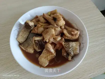 Dry spicy fish