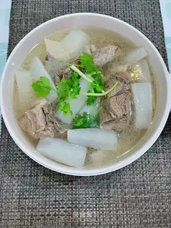 The radish lamb soup
