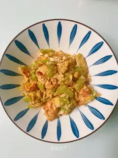 Pepper fried eggs