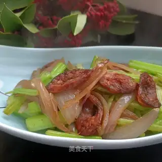 Onion celery fried sausage