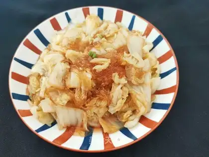 Cracker and powder