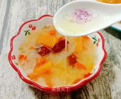The papaya silver ear soup