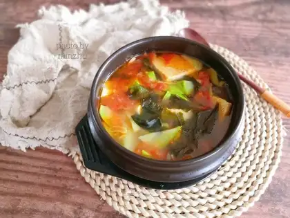Tomato tofu pot