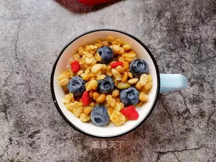 Blueberry sour milk cup