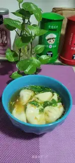 The beet cansy, the meat dumplings