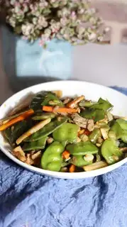 Kick-Ass carrots, fried meat