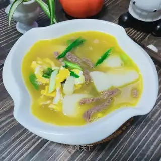 Beef pastry soup
