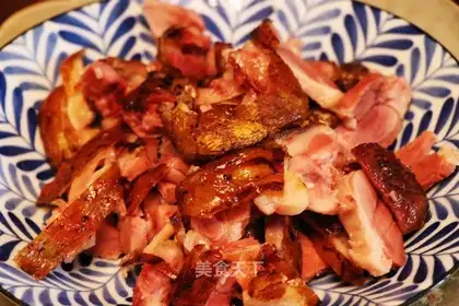 Creamed pig's elbow