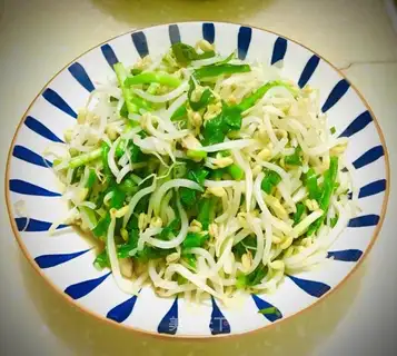 Green bean sprouts