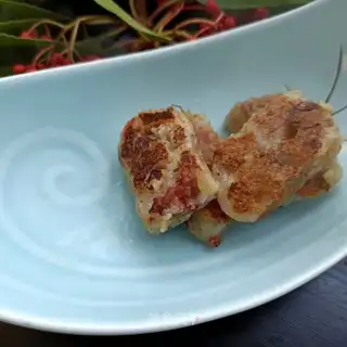 Fried pepperoni tacos
