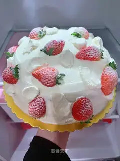 Strawberry eggcake