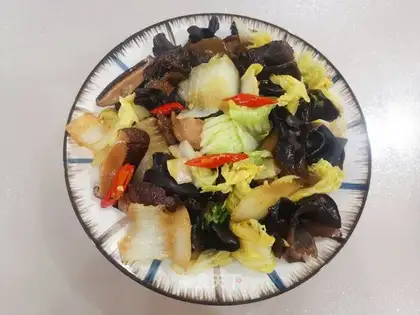 Mushrooms and musk