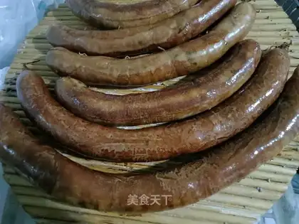 Homemade garlic sausages