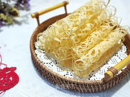 Laceball roll