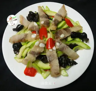 Scrambled meat