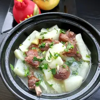 Duck-leg radish