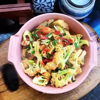 Garlic tomato fried vegetables