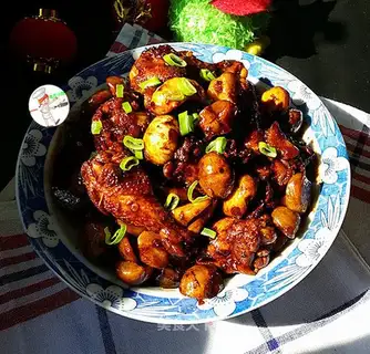 The chicken wings, the screech