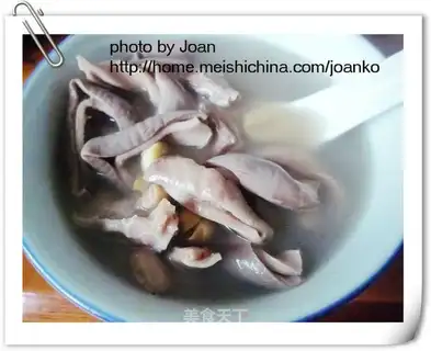 Lotus seed pork tripe soup