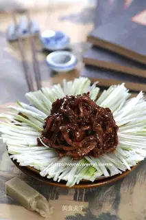 Shredded pork in Beijing sauce