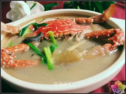Boiled crab with white jade