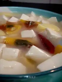 Japanese tofu and egg soup