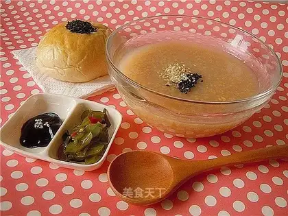 Lotus leaf coarse grain porridge