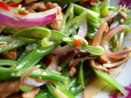 stir-fried shredded pork with green beans