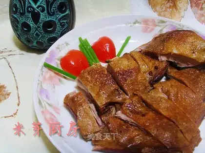 Spiced duck in soy sauce