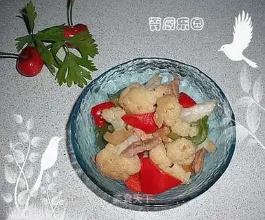 stir-fried pork with colorful pepper and cauliflower