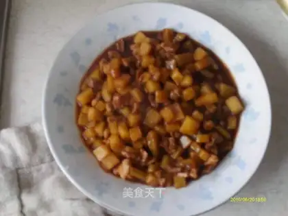 Potato and diced pork