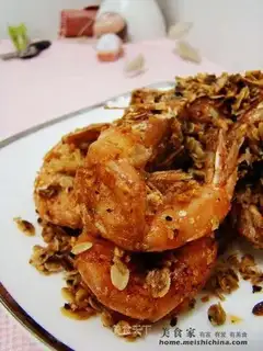stir-fried prawns with cereal
