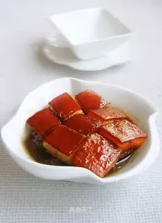 Gongjingxiang braised pork