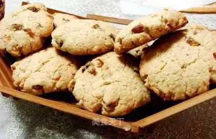 assorted fruit cakes