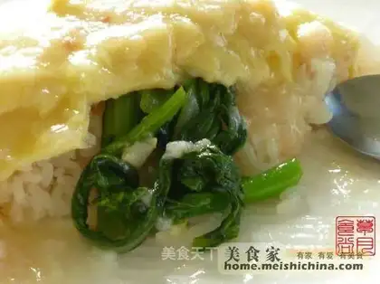Crab meat mixed rice