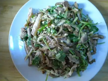 Home-cooked pork ears